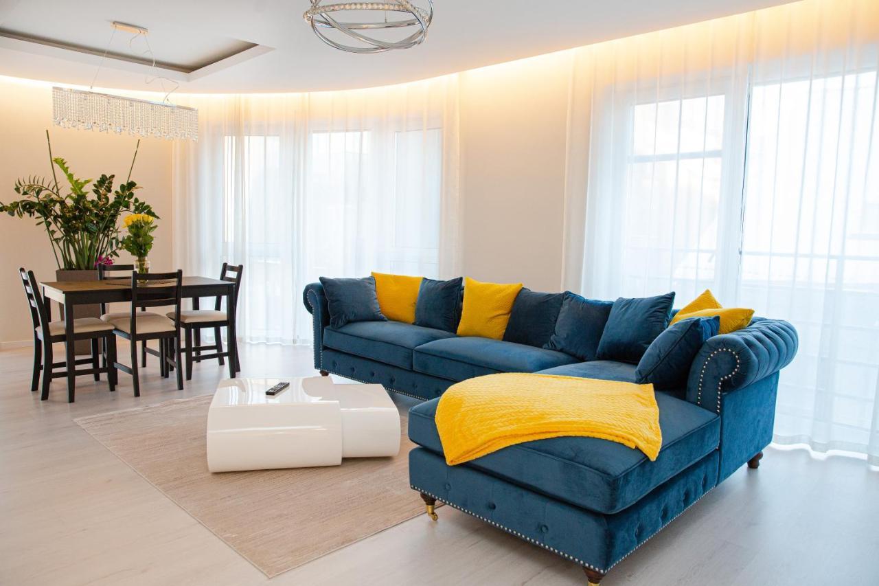 Luxurious Blue&Yellow Apartment In Kaunas Center Exterior foto